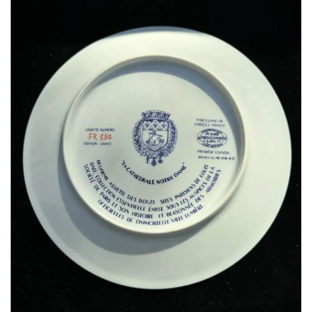 Henri d'Arceau & Fils La Cathédrale Notre Dame 1982 De Limoges France Plate S86